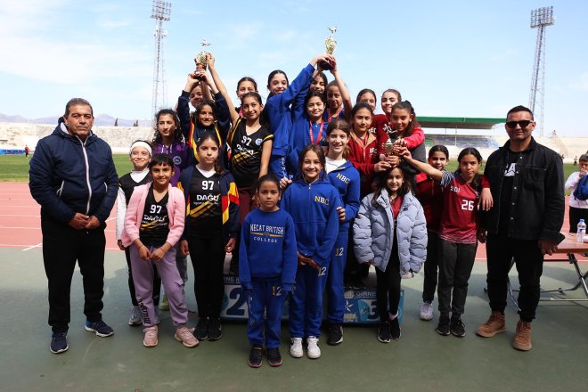 16-001.jpg