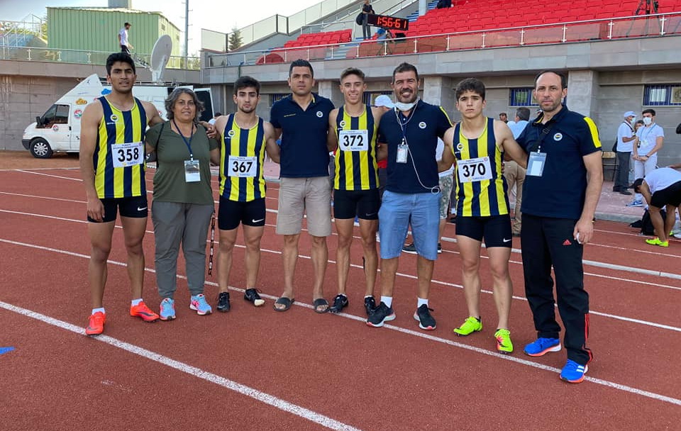 isvec-bayrak-rekor.jpg